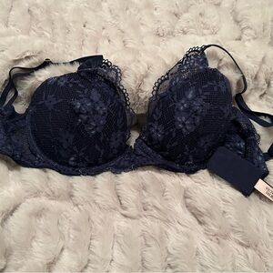 Victoria's Secret Midnight Lace Bra